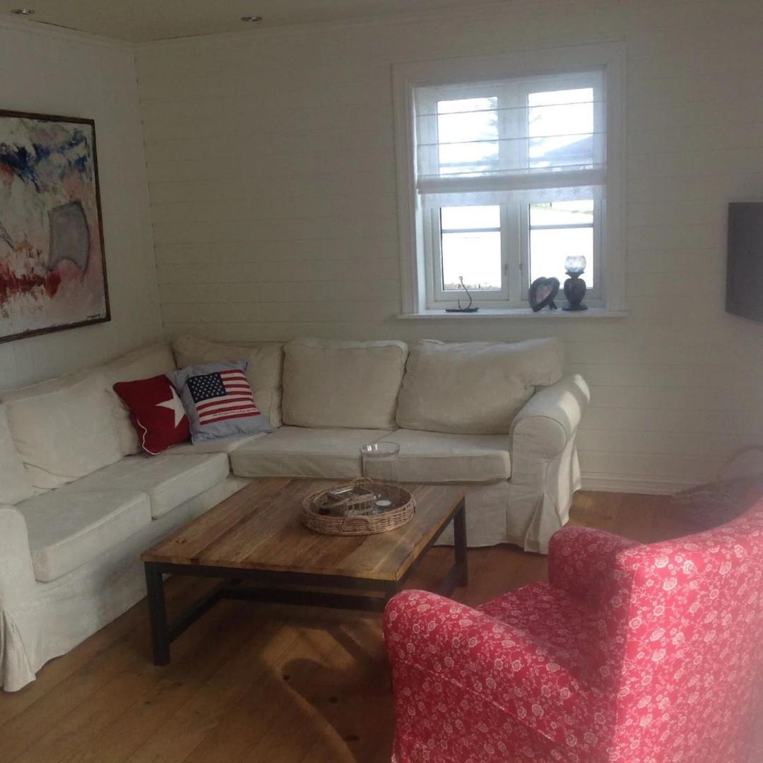 Utsiktsperle Pa Reine I Lofoten Extérieur photo