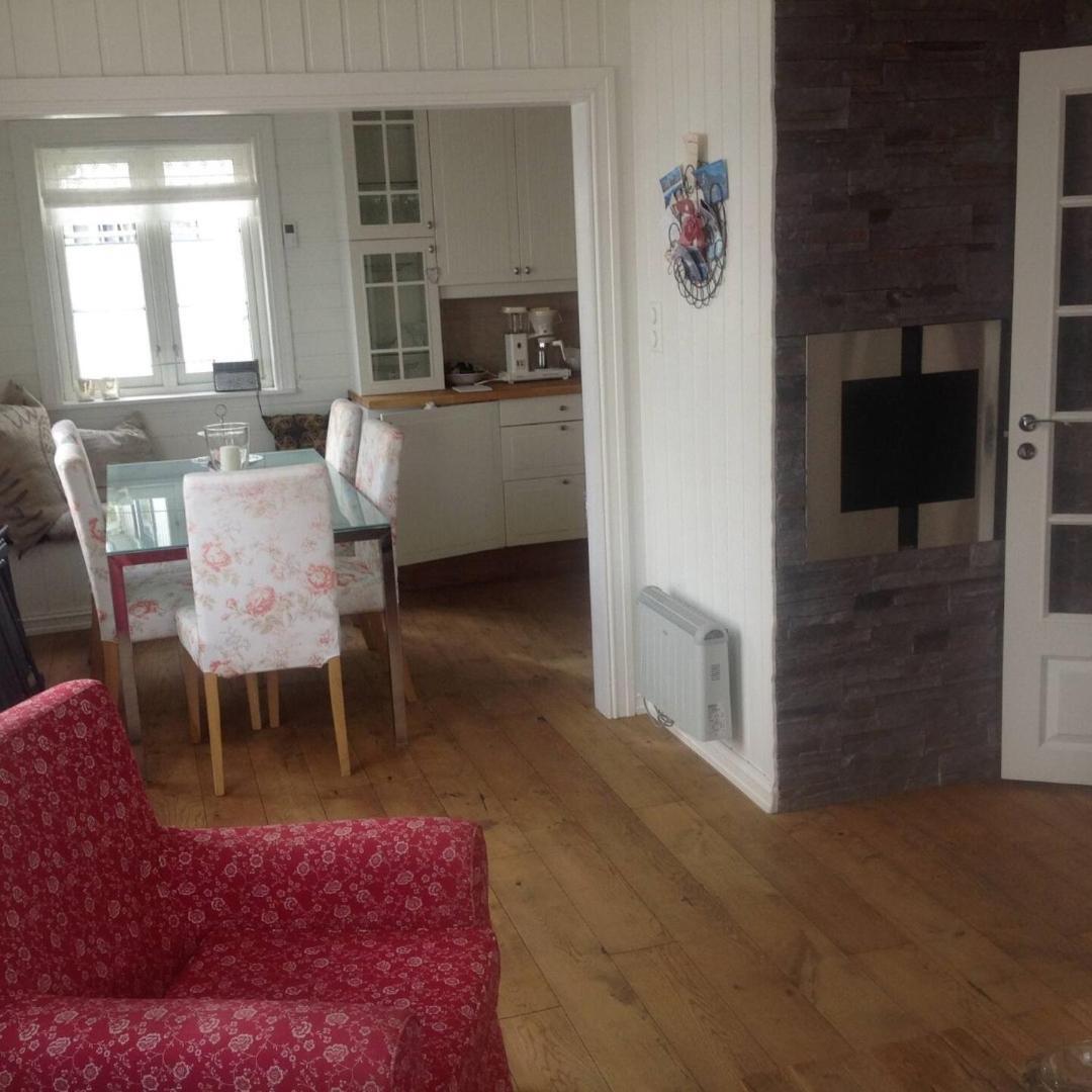 Utsiktsperle Pa Reine I Lofoten Extérieur photo